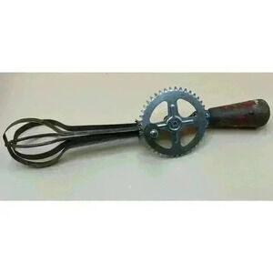 Vintage EKCO A & J Red/White Wood Handle Egg Beater Hand Mixer USA Farmhouse